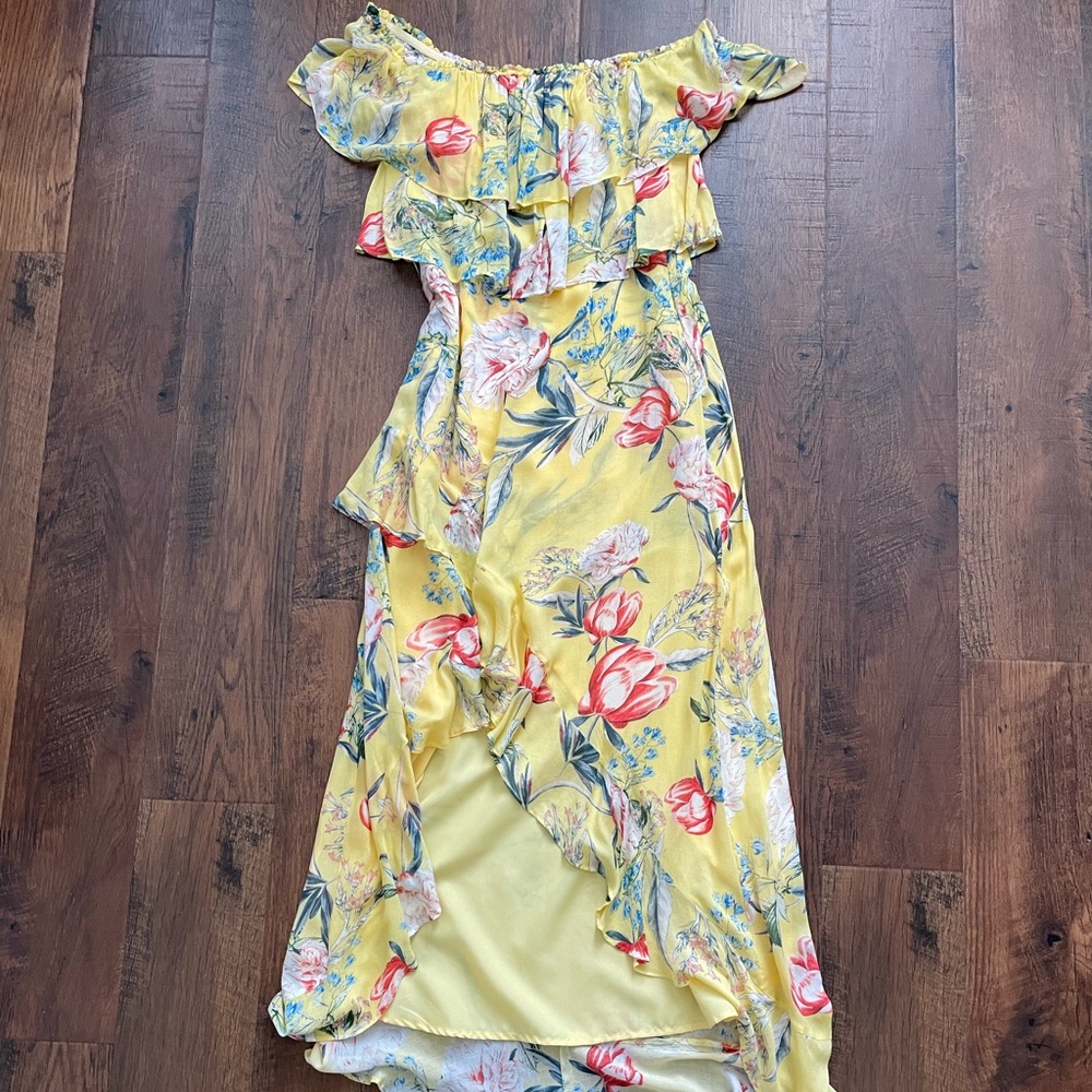 BB Dakota yellow strapless floral dress